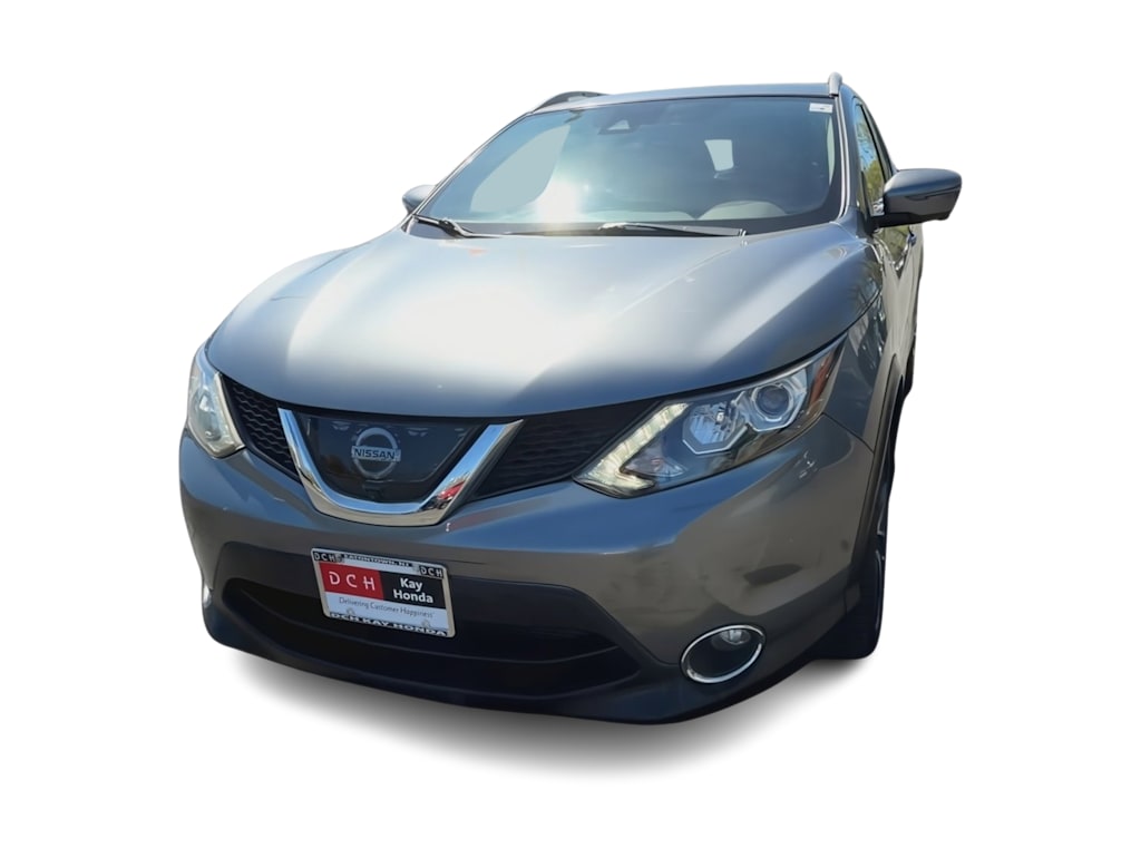 Thumbnail: 2017 Nissan Rogue Sport - 6