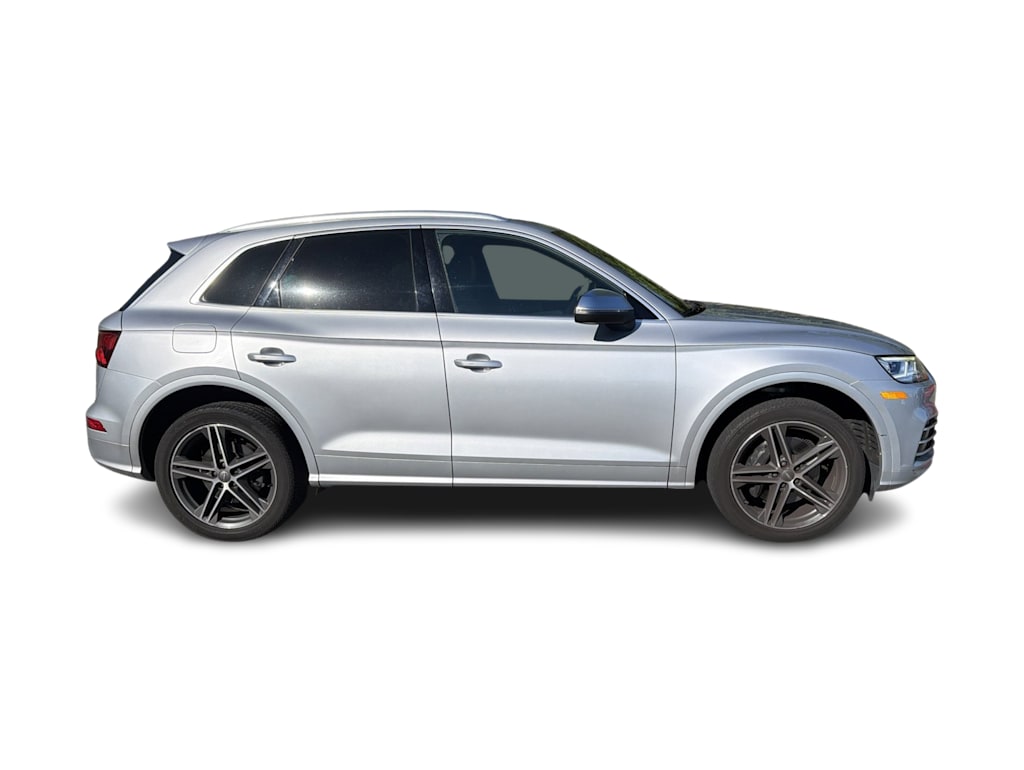 Thumbnail: 2020 Audi SQ5 - 16