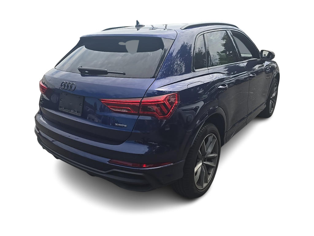 Thumbnail: 2024 Audi Q3 - 30