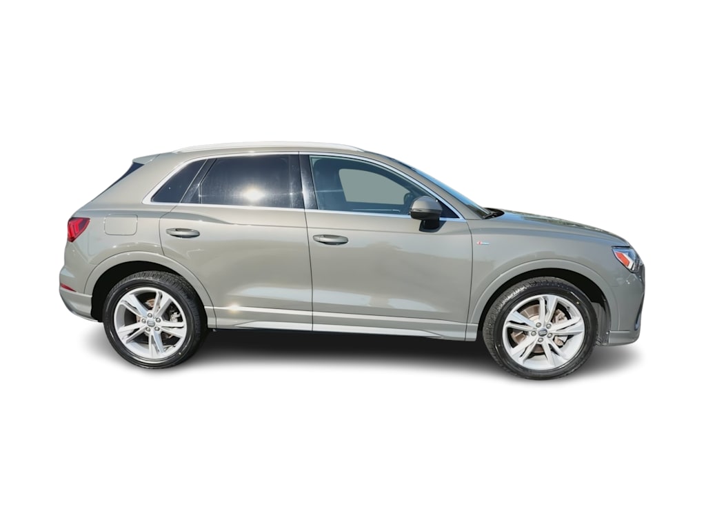 Thumbnail: 2020 Audi Q3 - 24