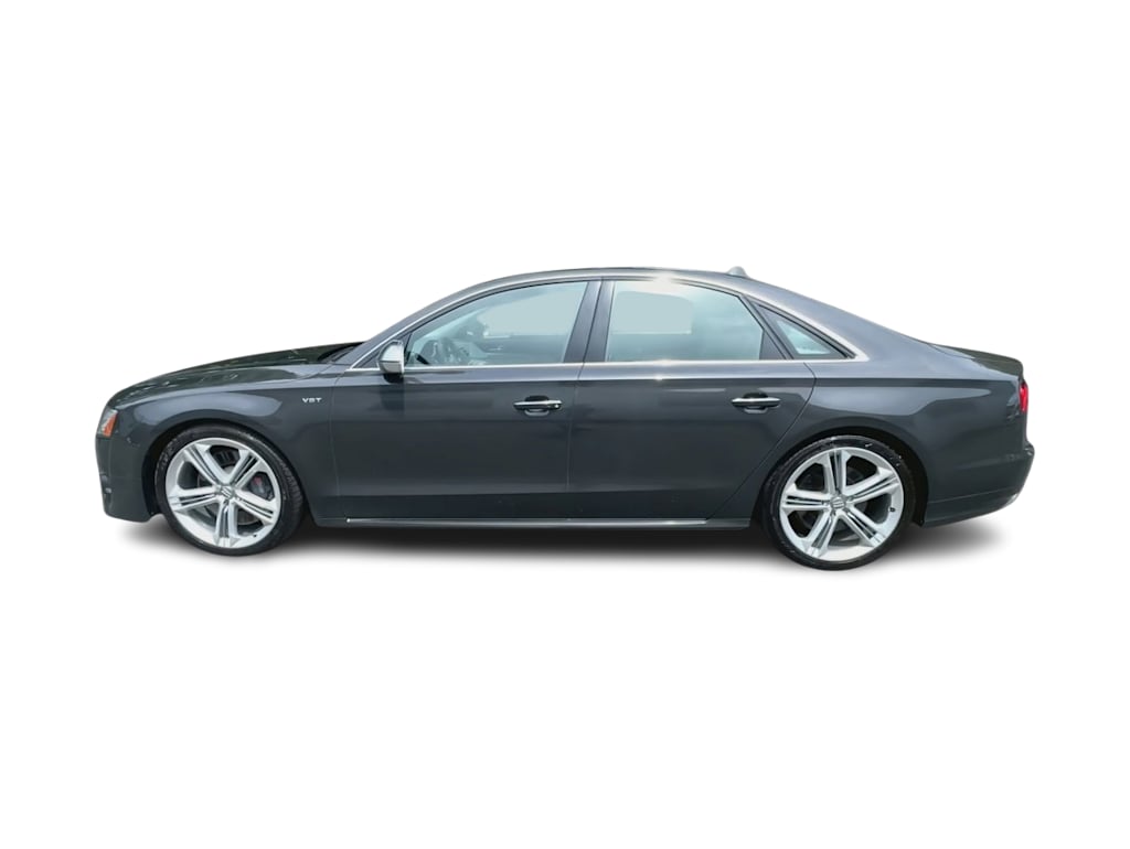 Thumbnail: 2015 Audi S8 - 3