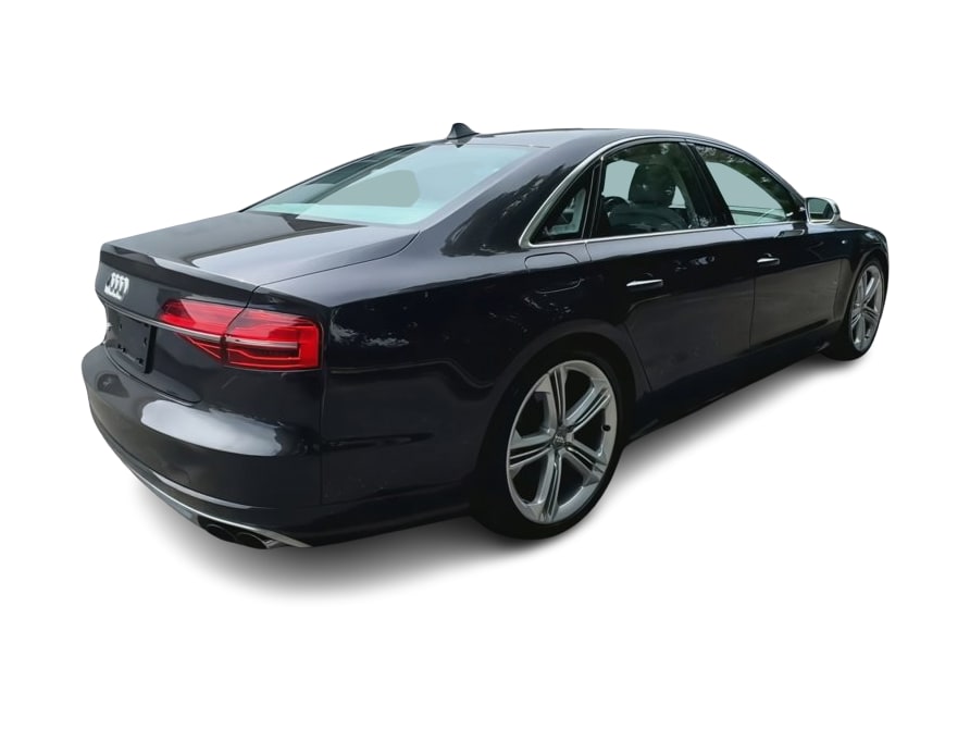 Thumbnail: 2015 Audi S8 - 23