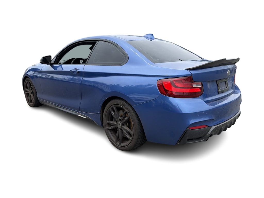 Thumbnail: 2015 BMW 2 Series - 4