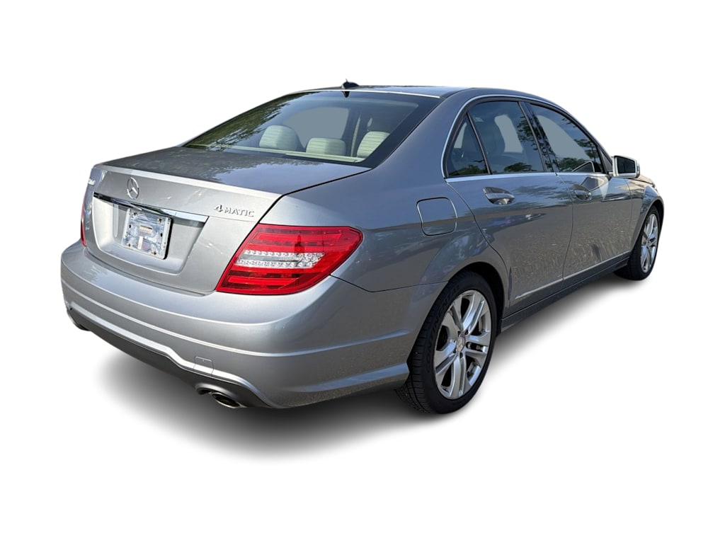 Thumbnail: 2014 Mercedes-Benz C-Class - 16