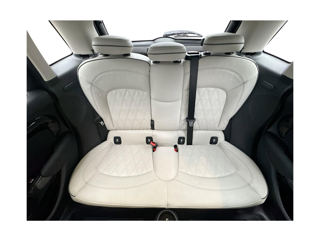 Thumbnail: 2021 MINI Cooper - 18