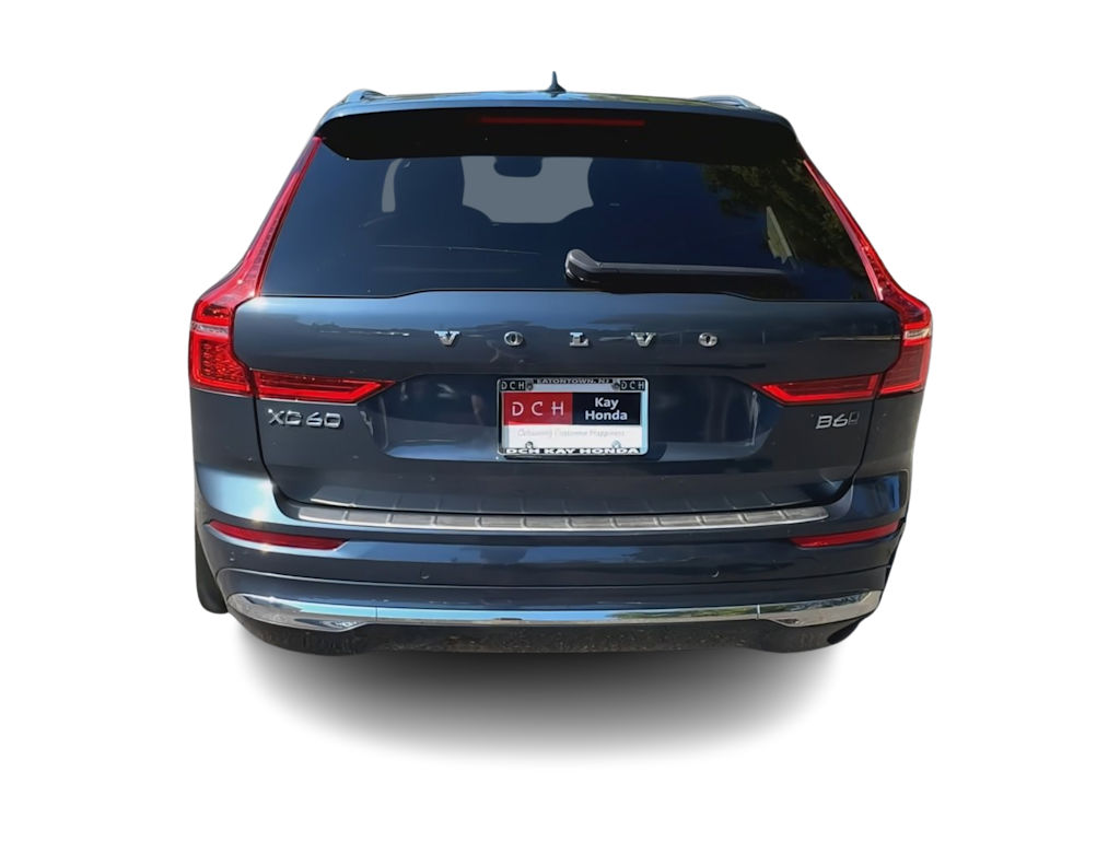Thumbnail: 2022 Volvo XC60 - 4