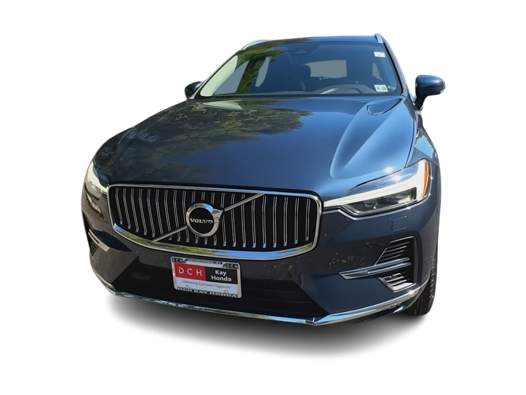 Thumbnail: 2022 Volvo XC60 - 5