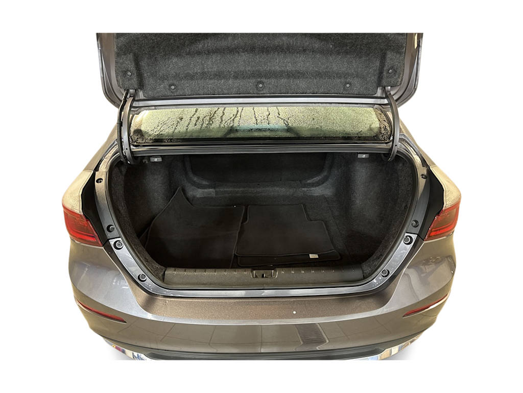 Thumbnail: 2020 Honda Insight - 17