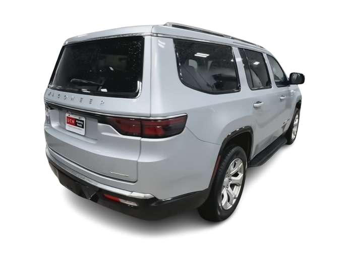 Thumbnail: 2022 Jeep Wagoneer - 20