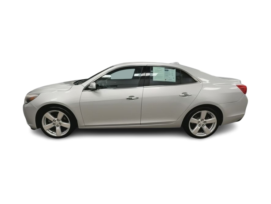 Thumbnail: 2015 Chevrolet Malibu - 3