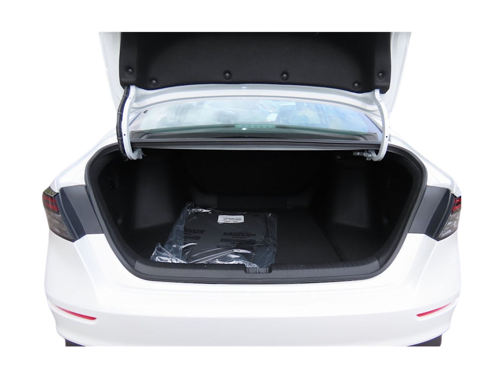 2025 Honda Accord LX 17