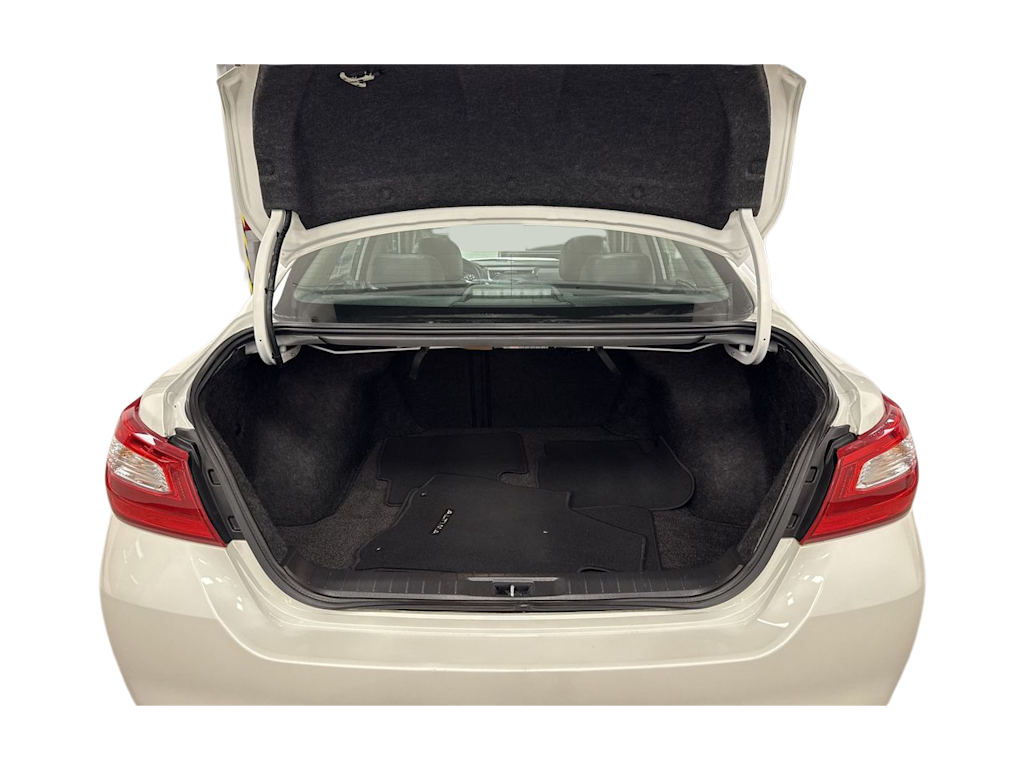 Thumbnail: 2016 Nissan Altima - 15