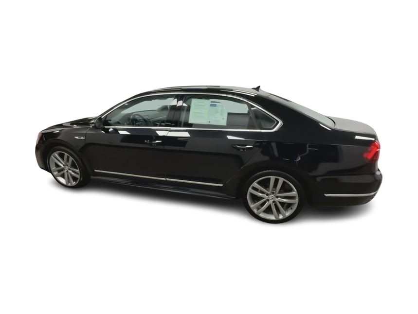 Thumbnail: 2017 Volkswagen Passat - 17