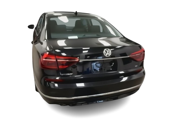 Thumbnail: 2017 Volkswagen Passat - 18