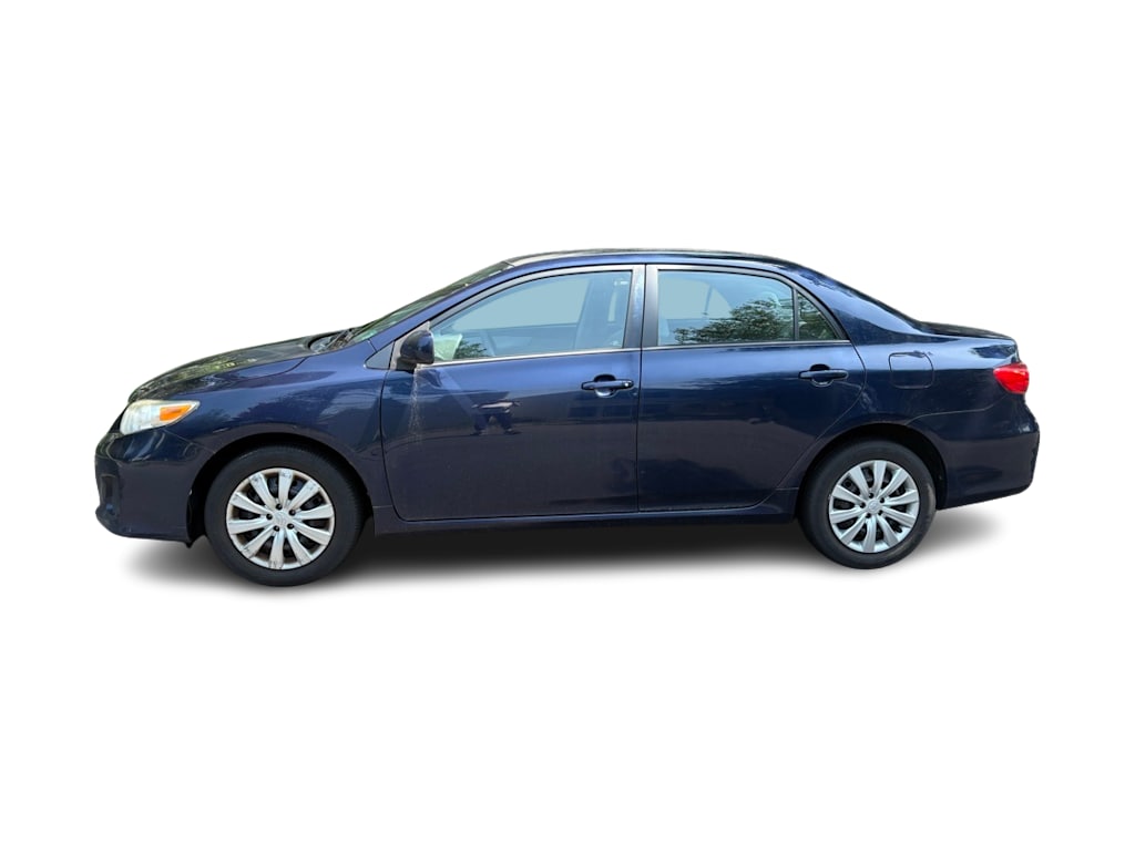 Thumbnail: 2012 Toyota Corolla - 3