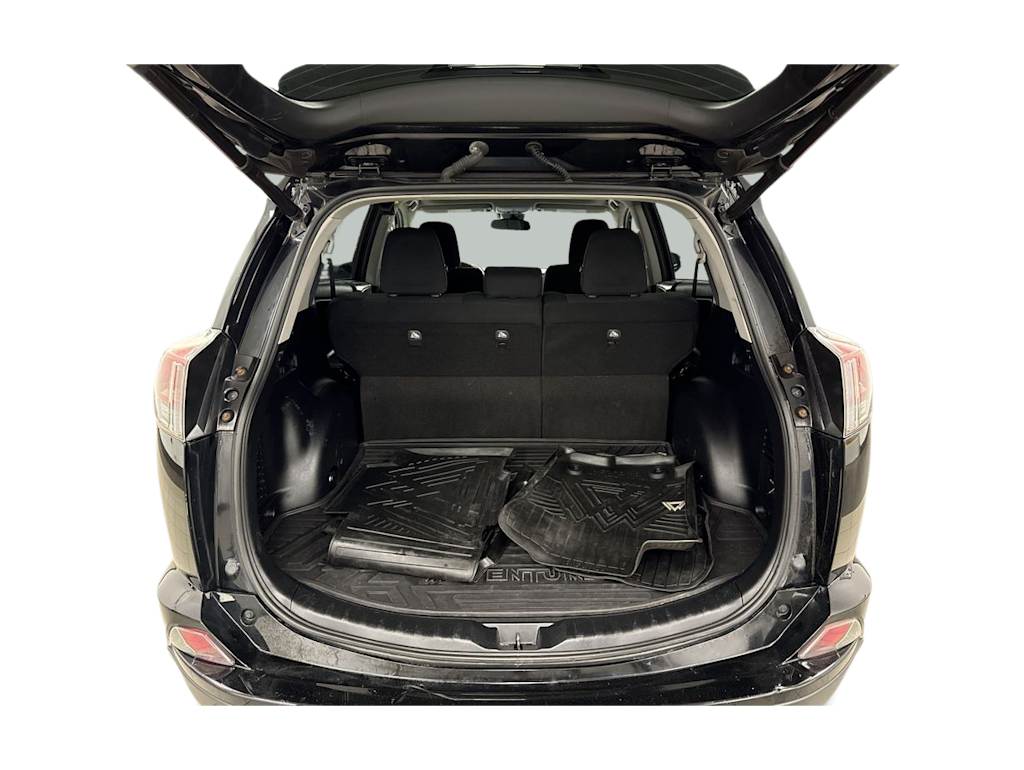 Thumbnail: 2018 Toyota RAV4 - 15