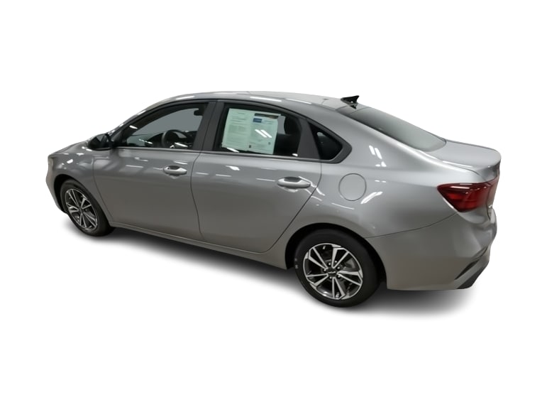 Thumbnail: 2022 Kia Forte - 19