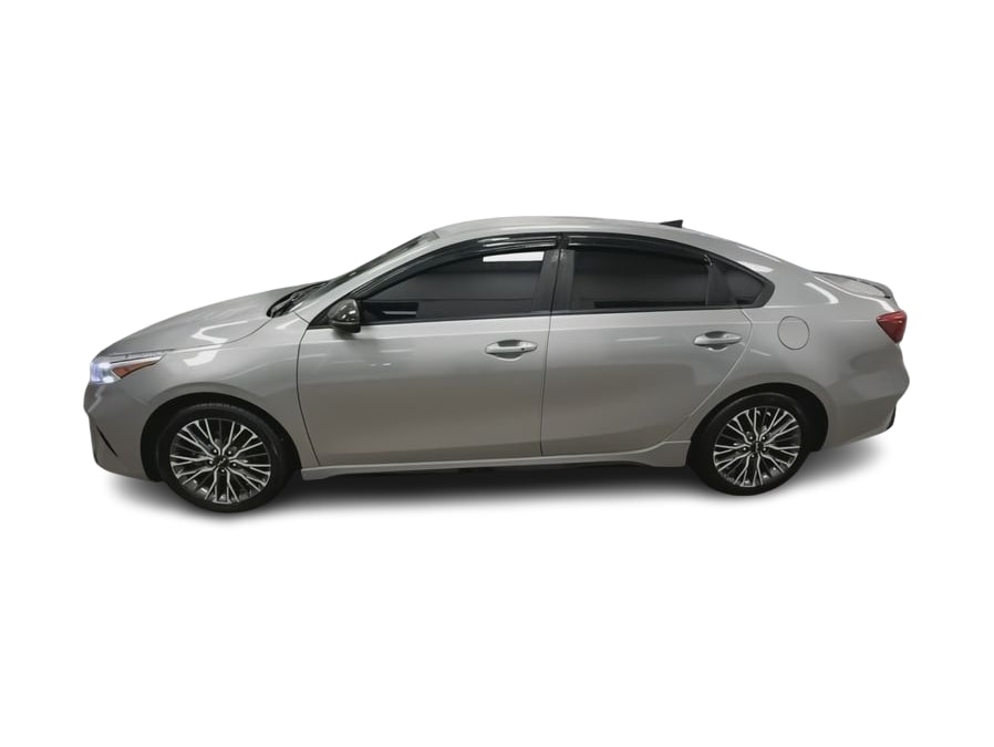 Thumbnail: 2023 Kia Forte - 3