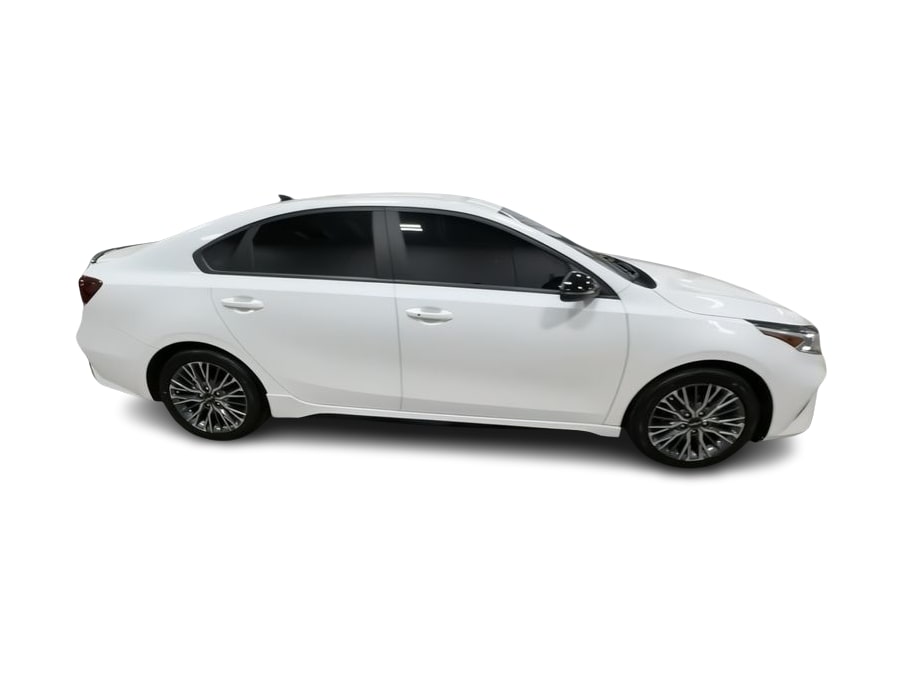 Thumbnail: 2023 Kia Forte - 21