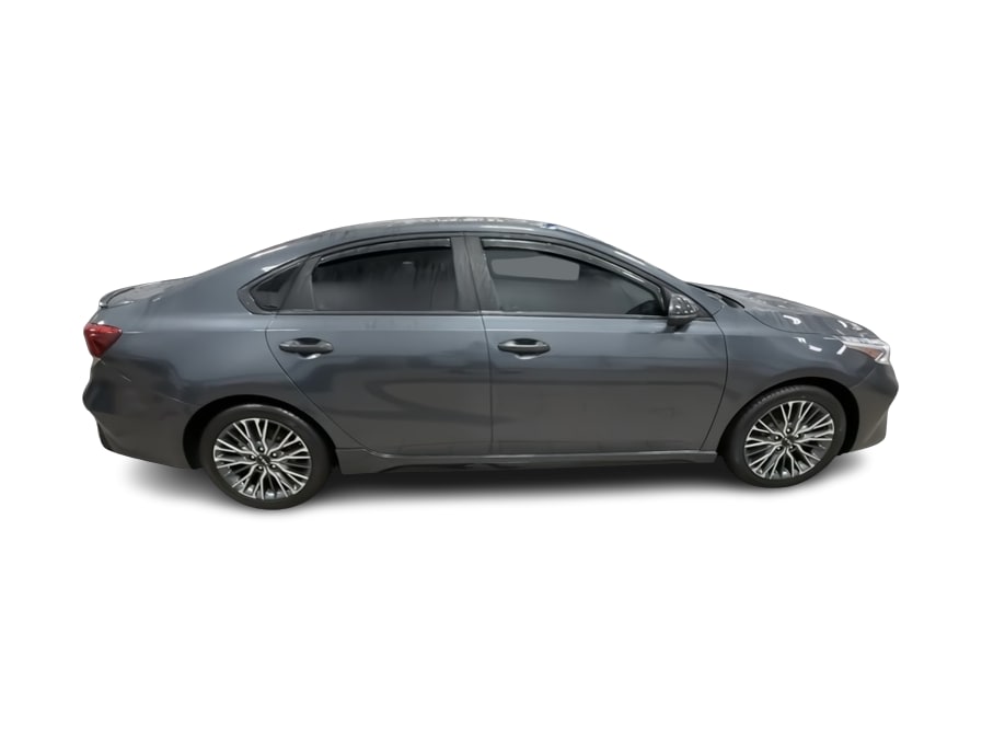 Thumbnail: 2023 Kia Forte - 21