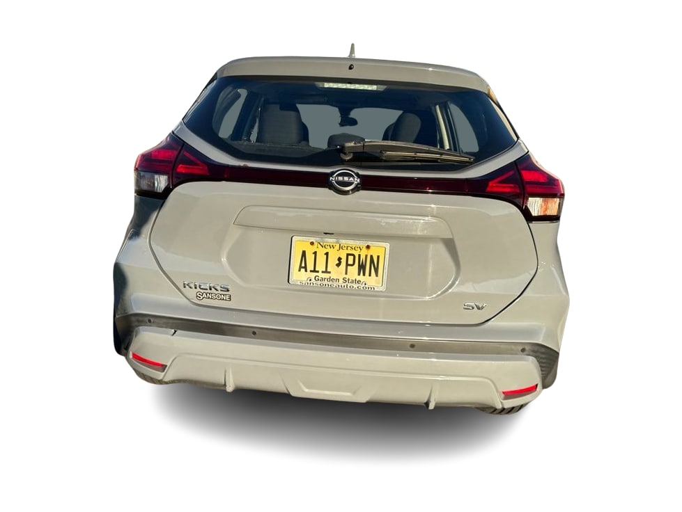 Thumbnail: 2022 Nissan Kicks - 4