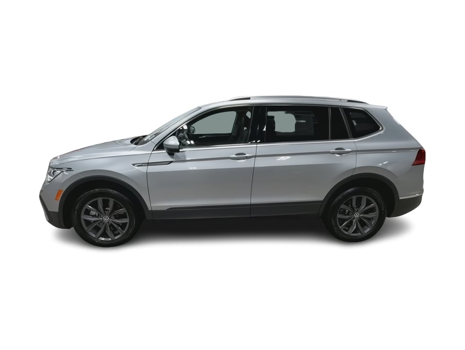 Thumbnail: 2022 Volkswagen Tiguan - 3