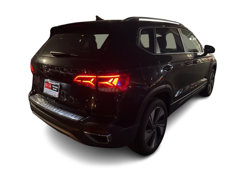 Thumbnail: 2023 Volkswagen Taos - 15