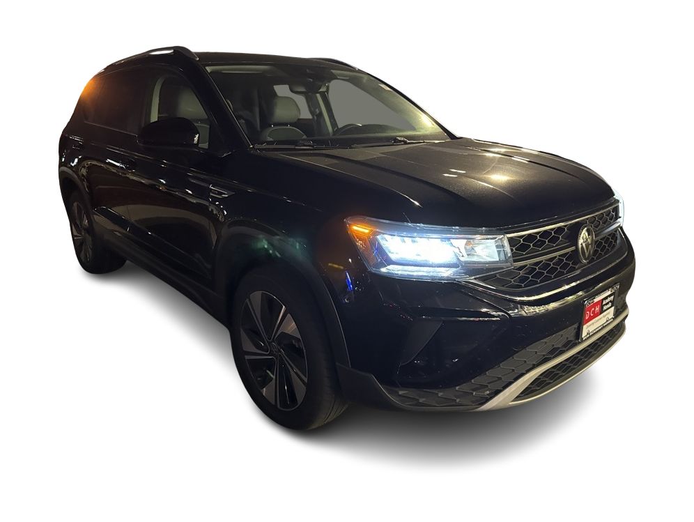 Thumbnail: 2023 Volkswagen Taos - 16