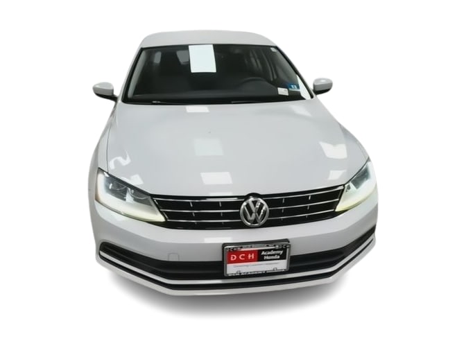 Thumbnail: 2018 Volkswagen Jetta - 4
