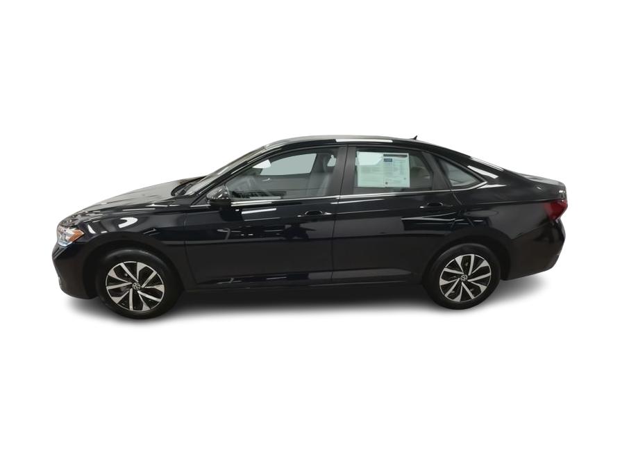 Thumbnail: 2024 Volkswagen Jetta - 3
