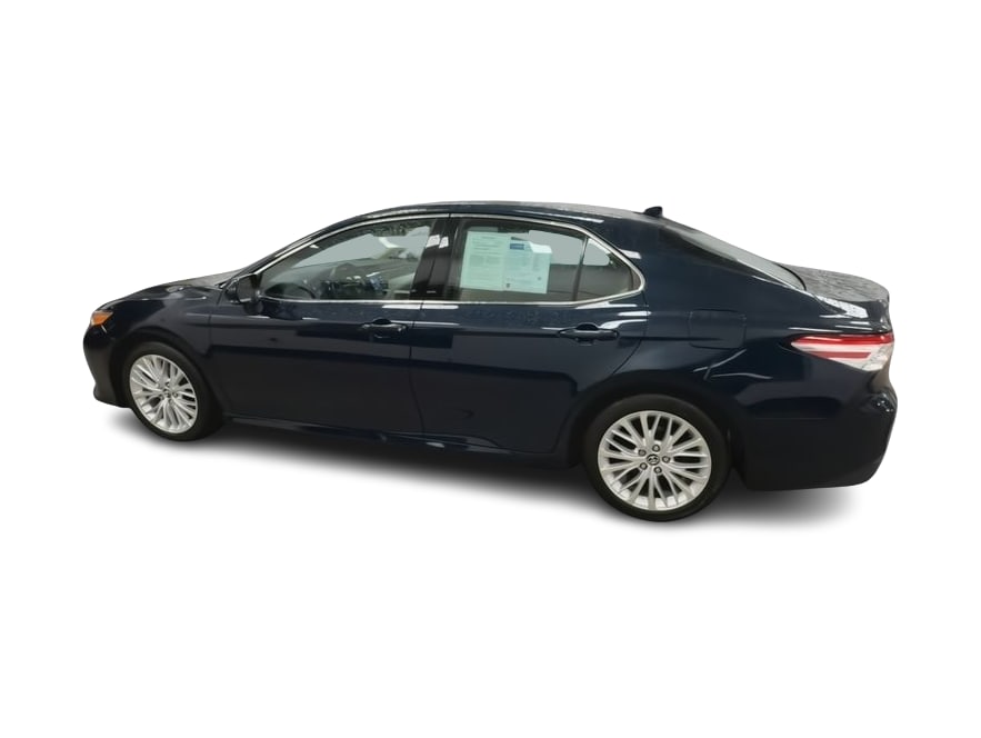Thumbnail: 2019 Toyota Camry - 16
