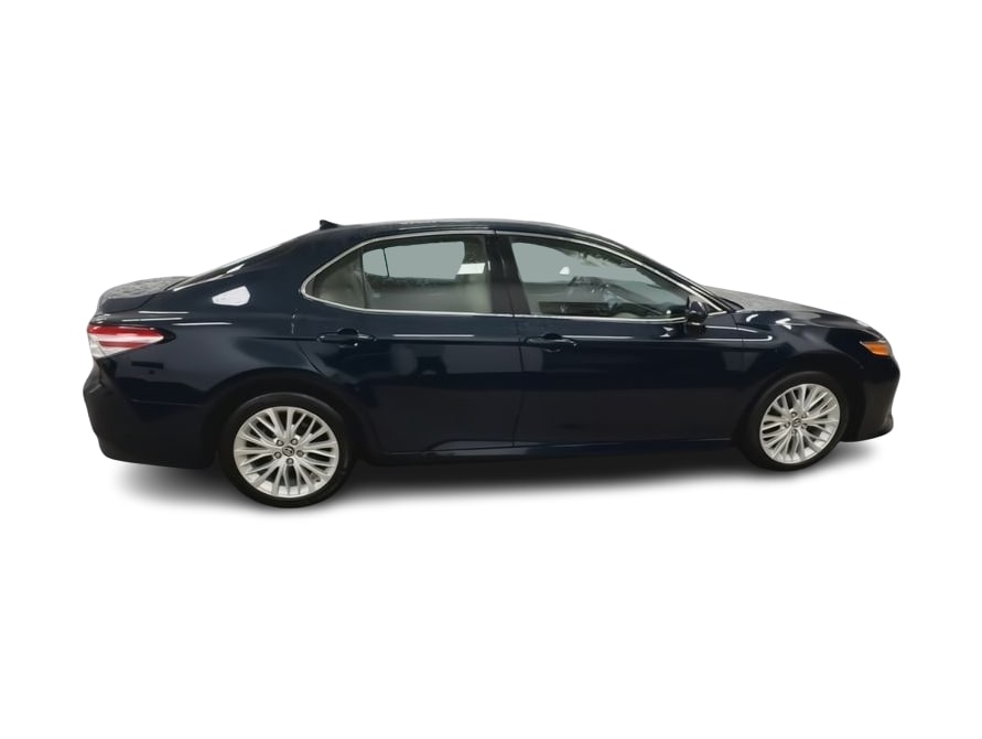 Thumbnail: 2019 Toyota Camry - 17