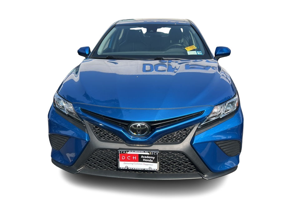 2020 Toyota Camry SE 6