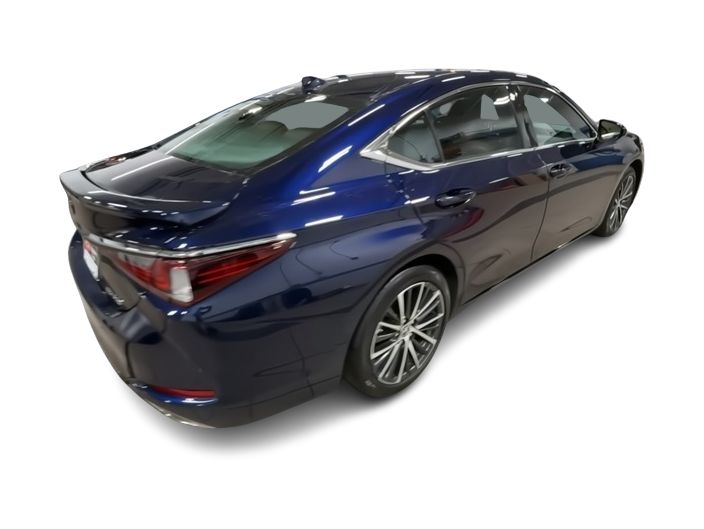 Thumbnail: 2022 Lexus ES - 21