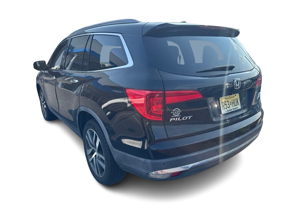Thumbnail: 2017 Honda Pilot - 3