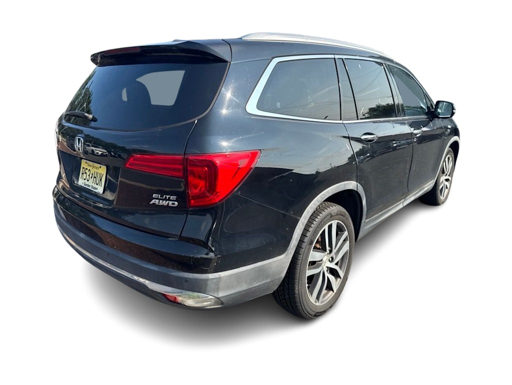 Thumbnail: 2017 Honda Pilot - 14