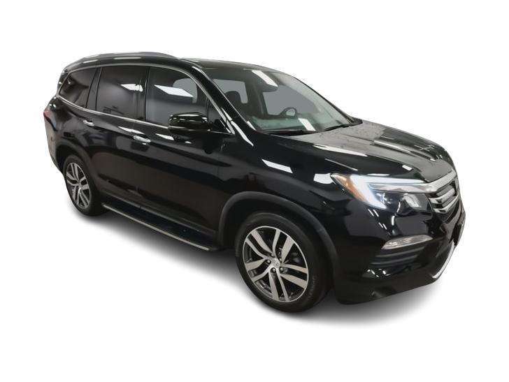 Thumbnail: 2017 Honda Pilot - 17