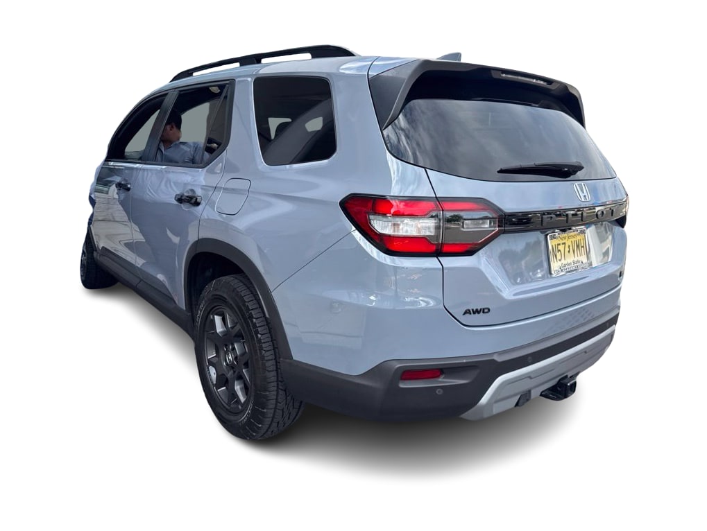 Thumbnail: 2025 Honda Pilot - 3