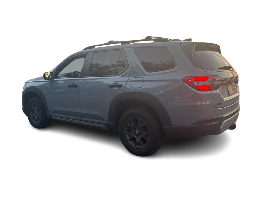Thumbnail: 2023 Honda Pilot - 2