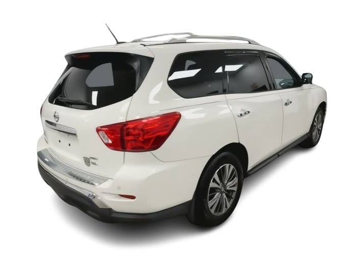 Thumbnail: 2017 Nissan Pathfinder - 21