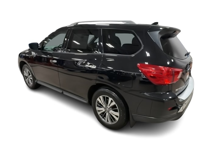 Thumbnail: 2019 Nissan Pathfinder - 4