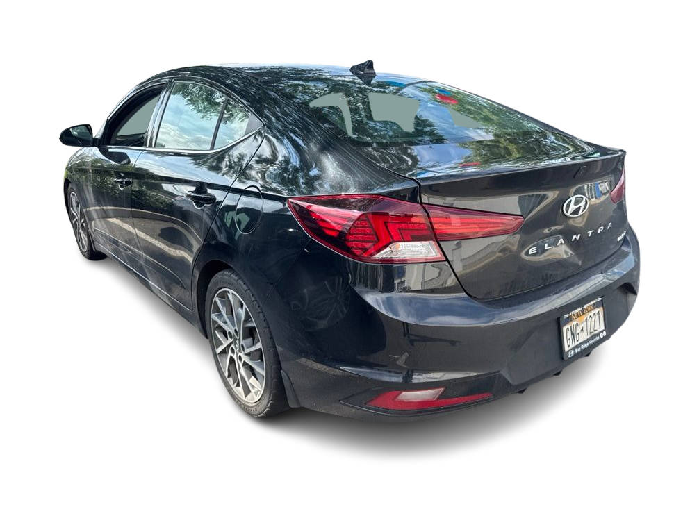 Thumbnail: 2020 Hyundai Elantra - 3