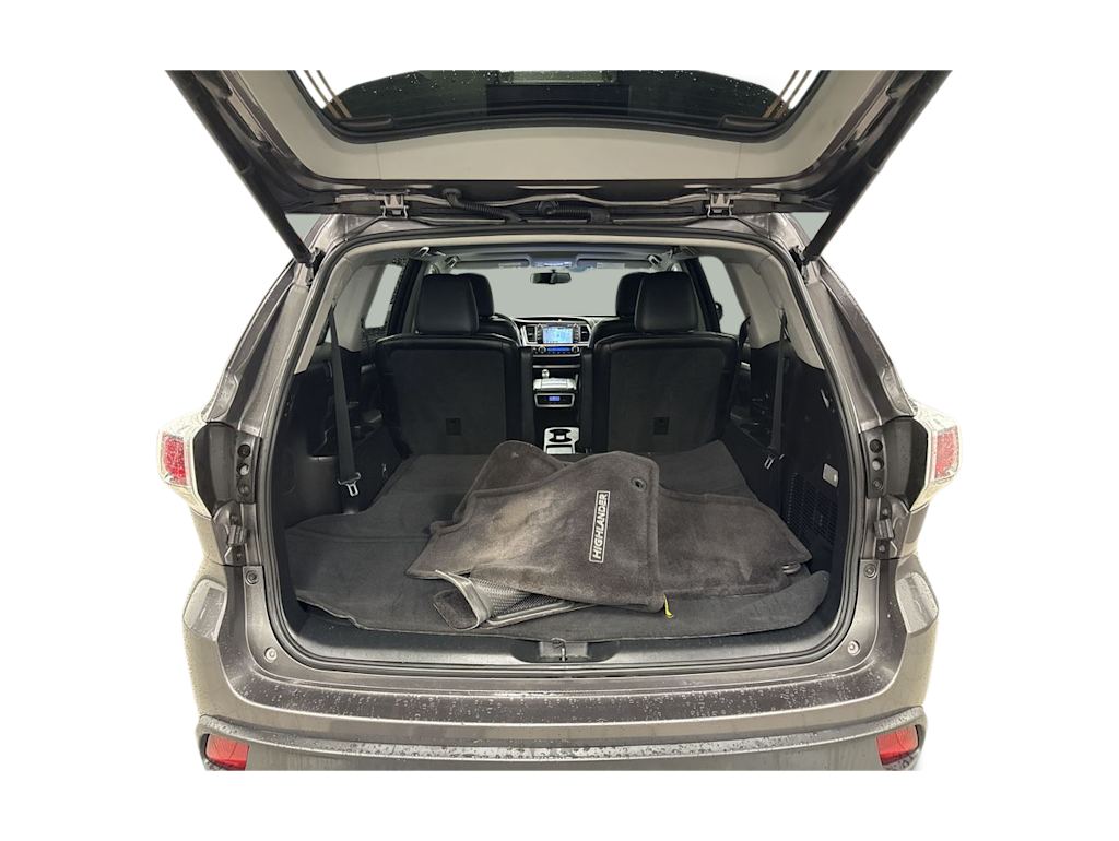 Thumbnail: 2016 Toyota Highlander - 15