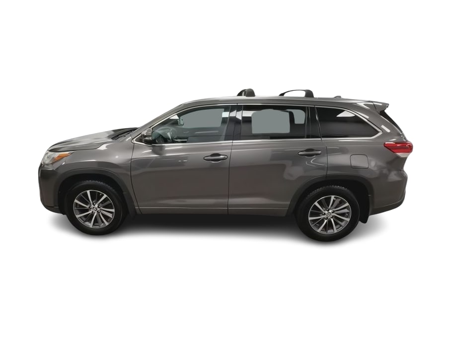 Thumbnail: 2017 Toyota Highlander - 3