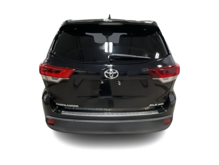 Thumbnail: 2019 Toyota Highlander - 4