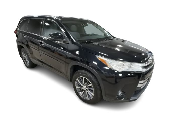 Thumbnail: 2019 Toyota Highlander - 18