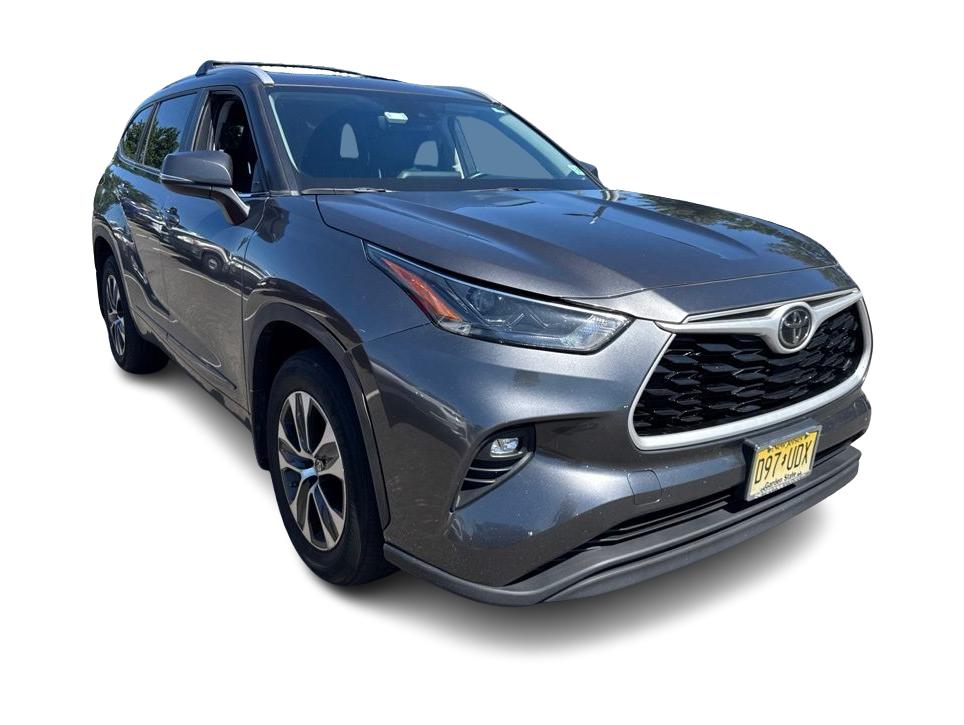 Thumbnail: 2024 Toyota Highlander - 16