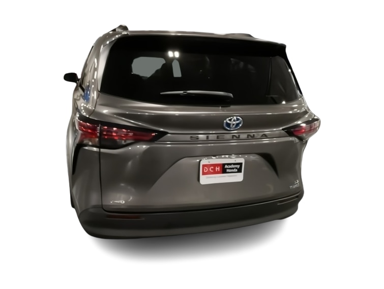 2021 Toyota Sienna LE 20