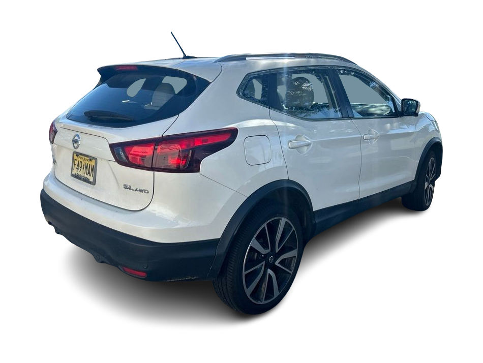 Thumbnail: 2019 Nissan Rogue Sport - 14