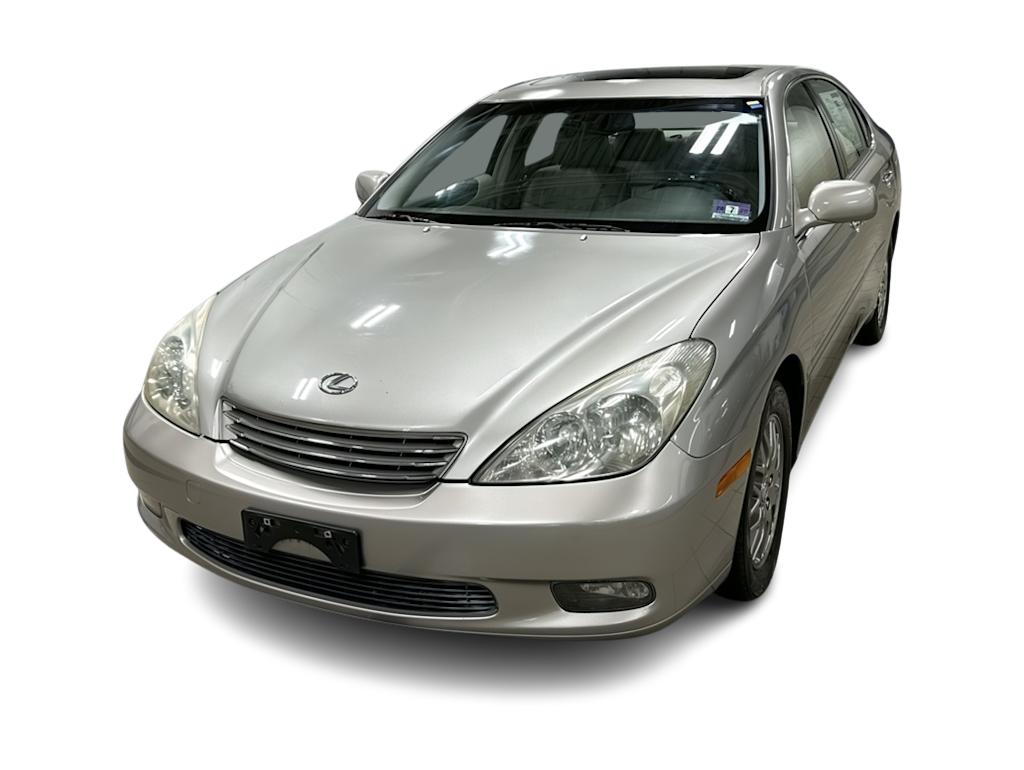 Used 2004 Lexus ES 330 with VIN JTHBA30G845039317 for sale in Hudson, WI